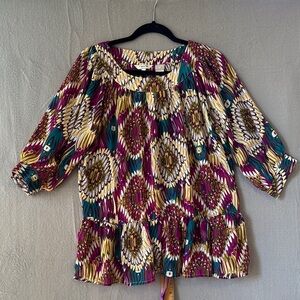Capacity Unlimited Colorful Patterned Women's Top Size Large
